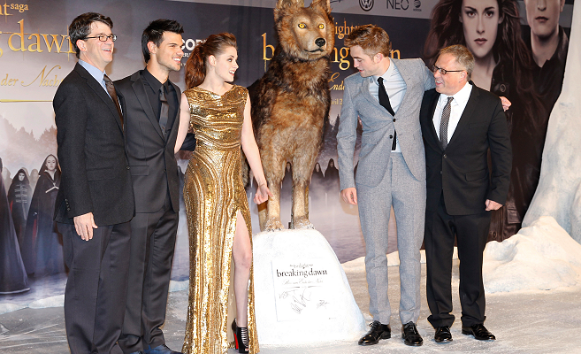 Robert Pattinson in Burberry | 'The Twilight Saga: Breaking Dawn - Part 2' Berlin Premiere