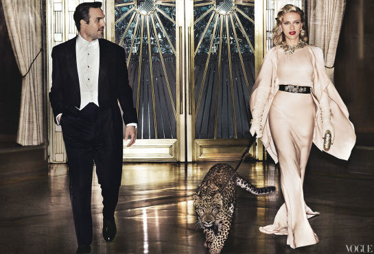 Cover Girl: Scarlett Johansson Goes Old Hollywood for VOGUE! – The Fashion  Court