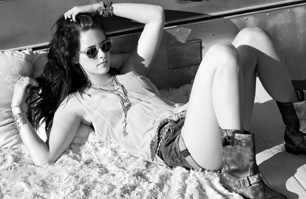 Kristen Stewart Is 'California Cool' for ELLE France!